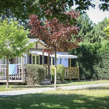 Campingplatz Mobil-home Pour 7 Avec Terrasse Et Equipements - Api-1-52-492