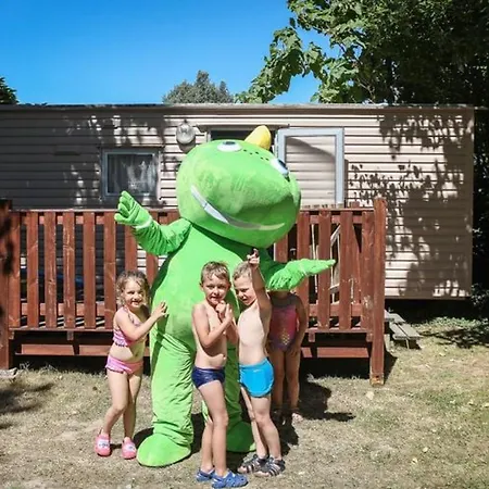 Mobil-home Pour 7 Avec Terrasse Et Equipements - Api-1-52-492 Кемпинг *