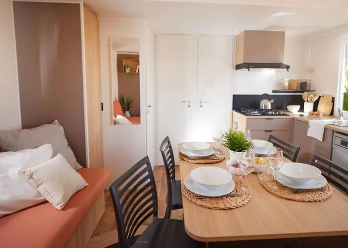 Mobil-home Pour 7 Avec Terrasse Et Equipements - Api-1-52-492 Kemp